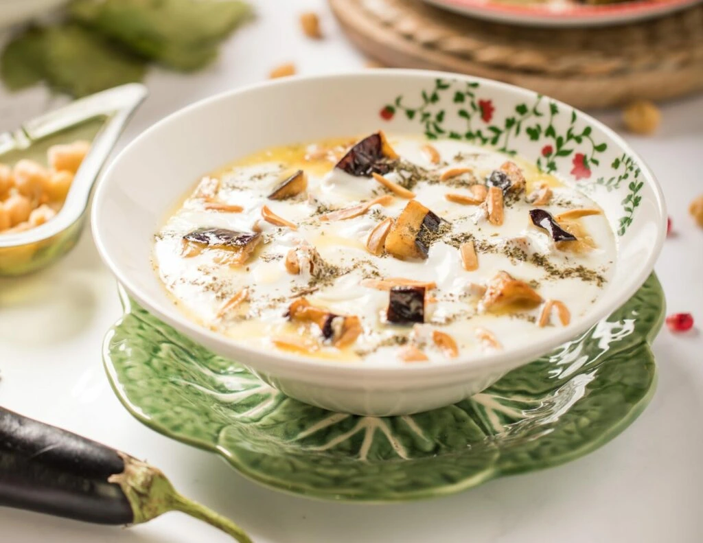 Fatteh with eggplants