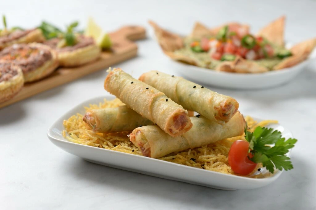 Cheese rikakat with onion & parsley