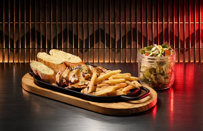 POULET ET FRITES
